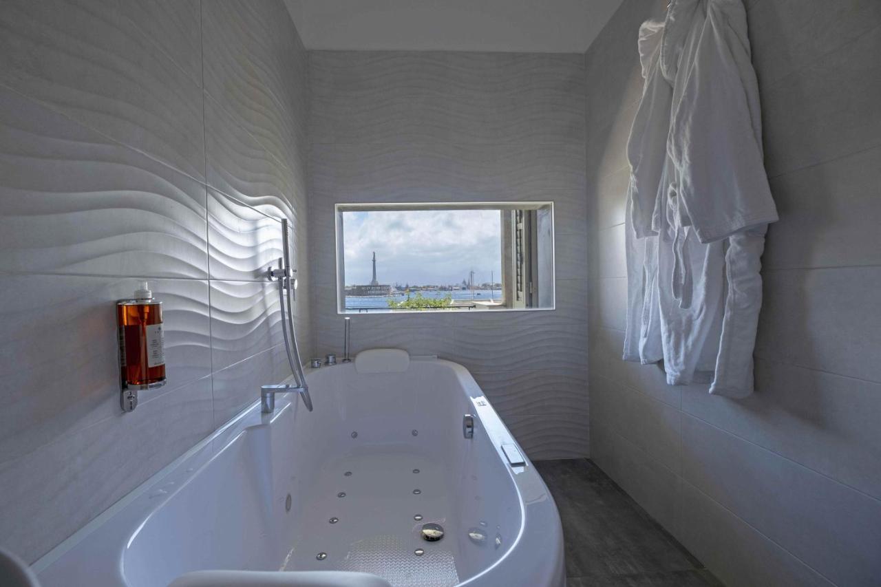 Miti Dello Stretto B&B เมสซีนา ภายนอก รูปภาพ
